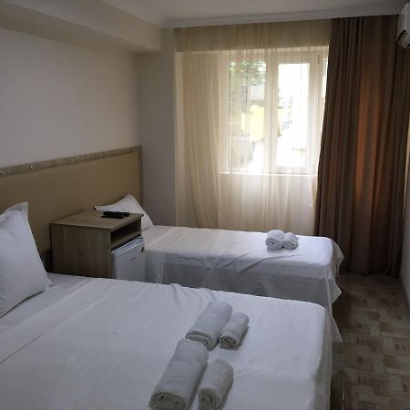 Femi Ji Batumi Exterior foto