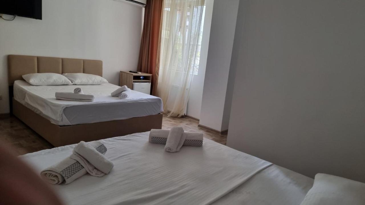 Femi Ji Batumi Exterior foto
