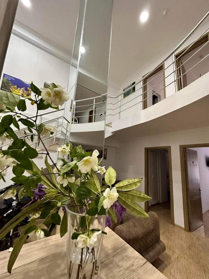 Femi Ji Batumi Exterior foto