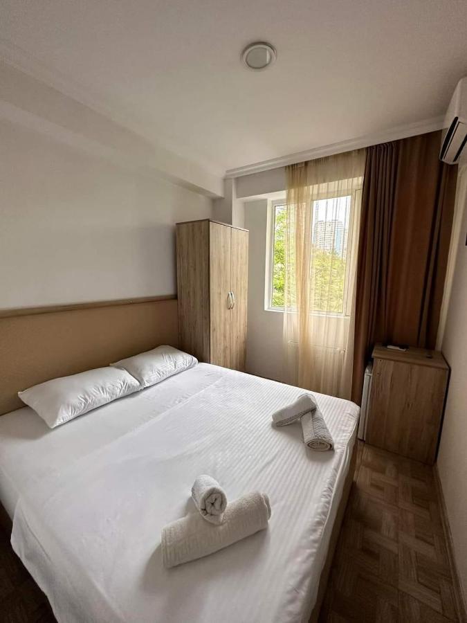 Femi Ji Batumi Exterior foto
